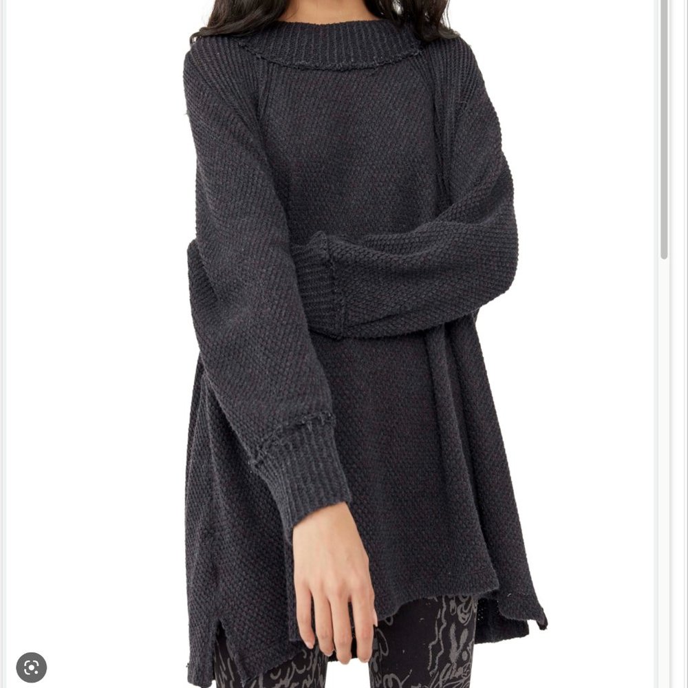 We The Free She’s a Keeper Grey Tunic Sz XS